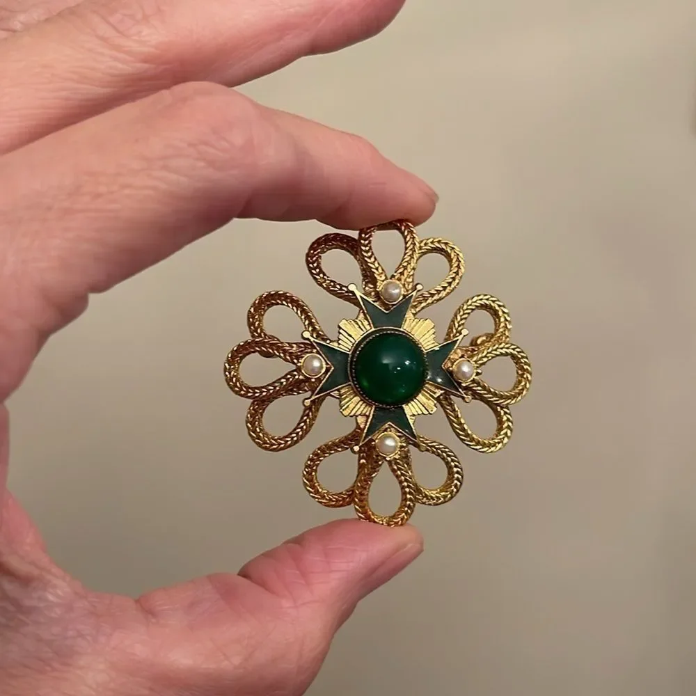 Vintage Accessocraft NYC Maltese Crosse Green Glass & Enamel